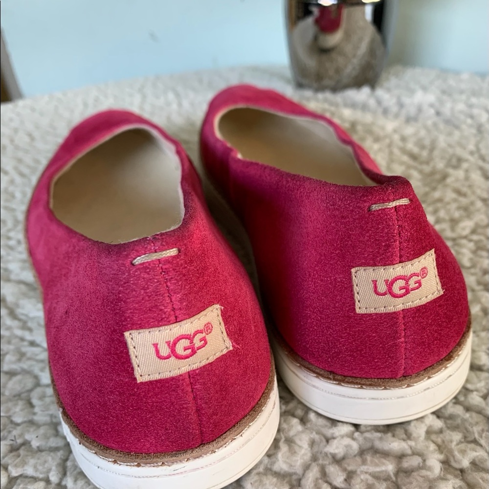 UGG flats - Picture 5 of 9